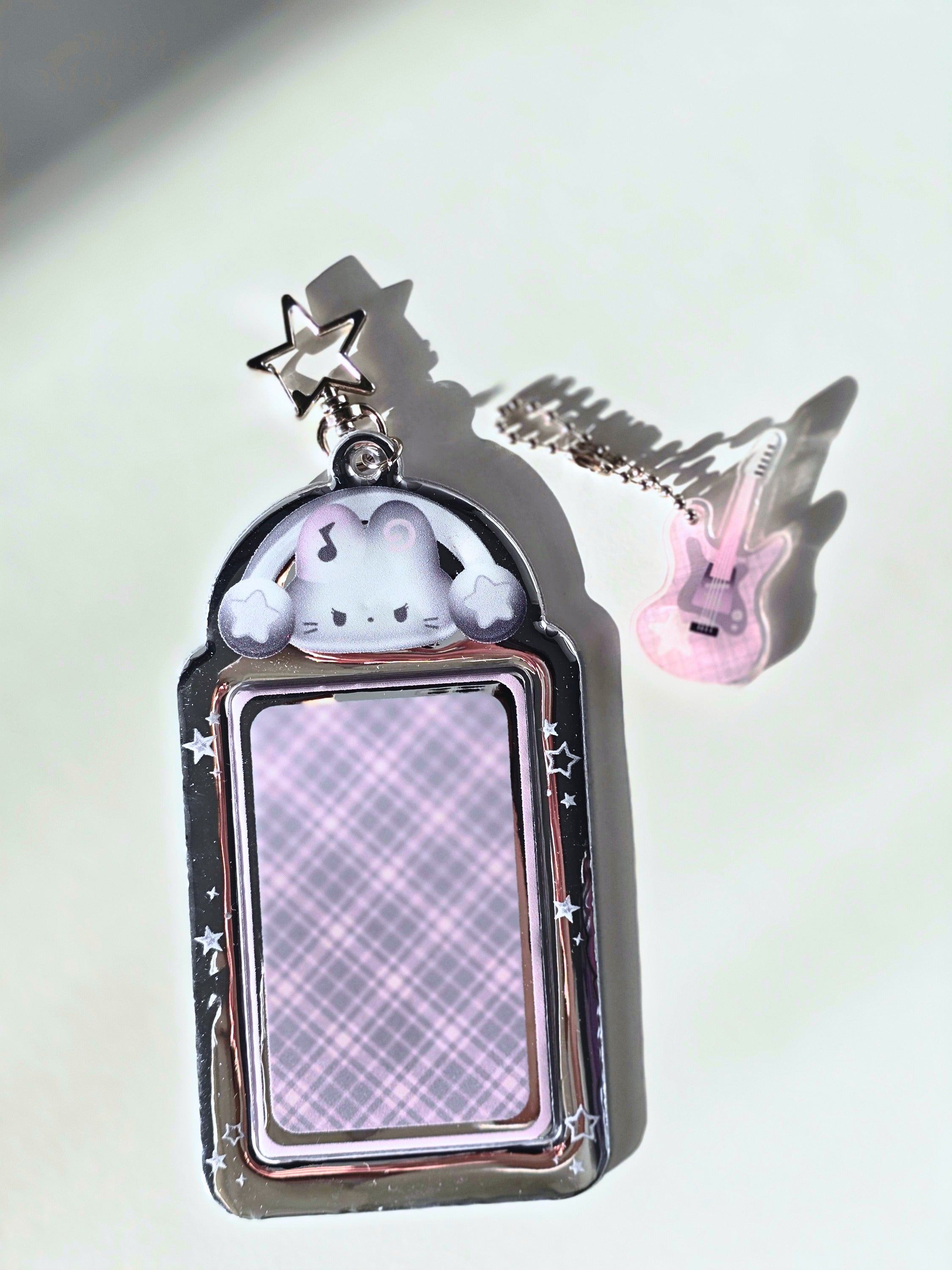 Katze Hase Photocard Holder mit Gitarrenanhänger