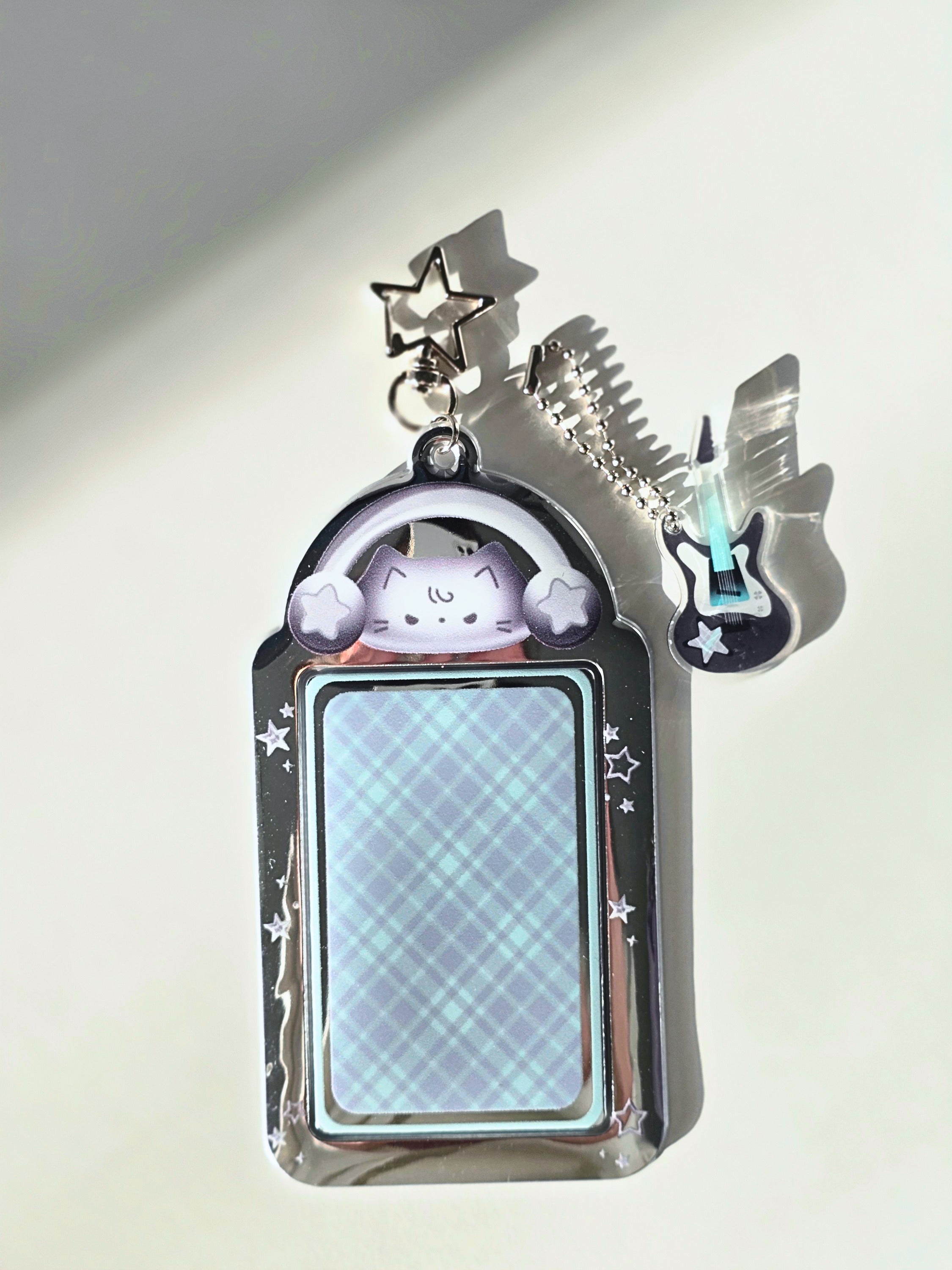 Katze Hase Photocard Holder mit Gitarrenanhänger