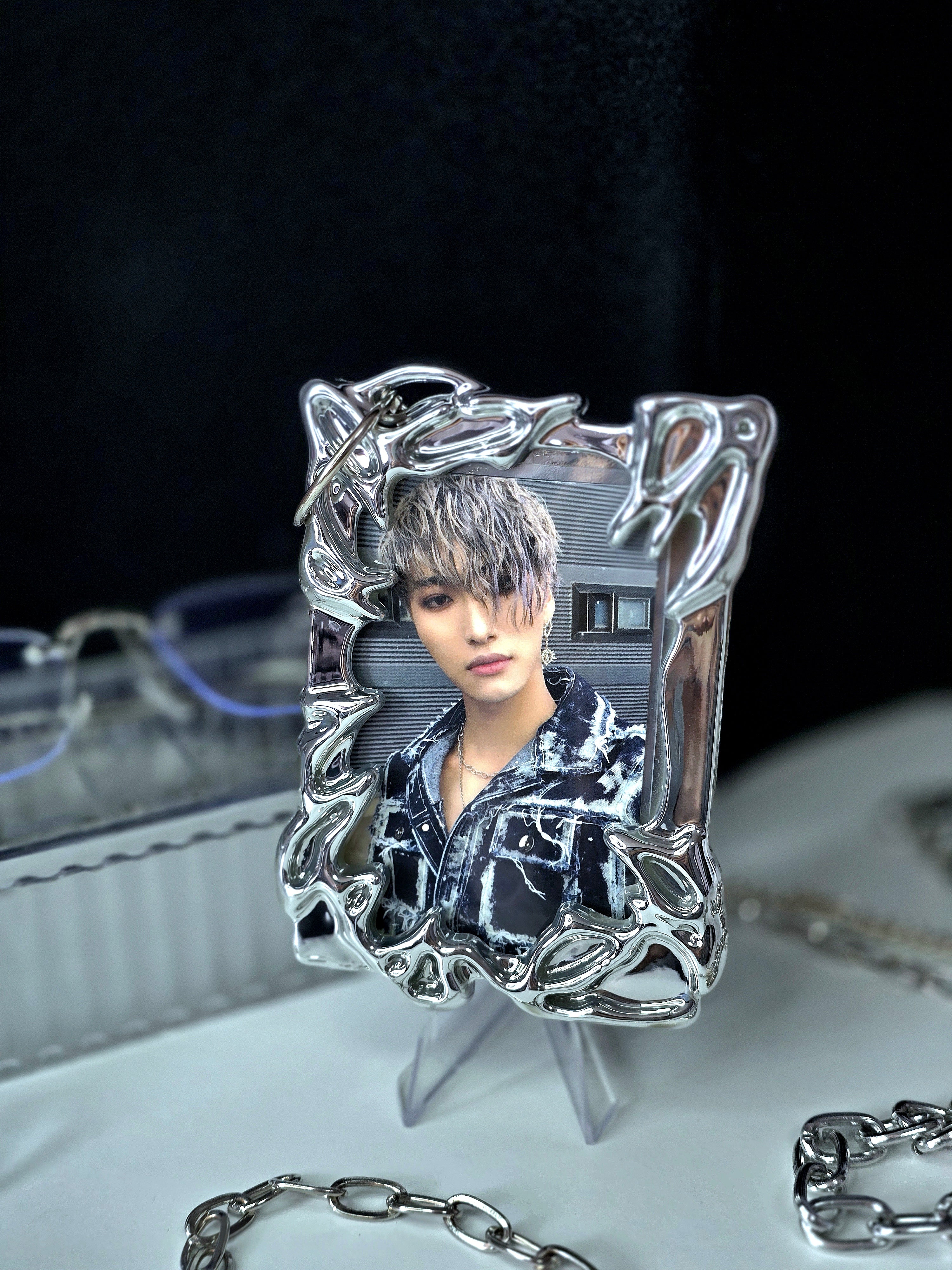 Cyberpunk Photocard Holder Silber