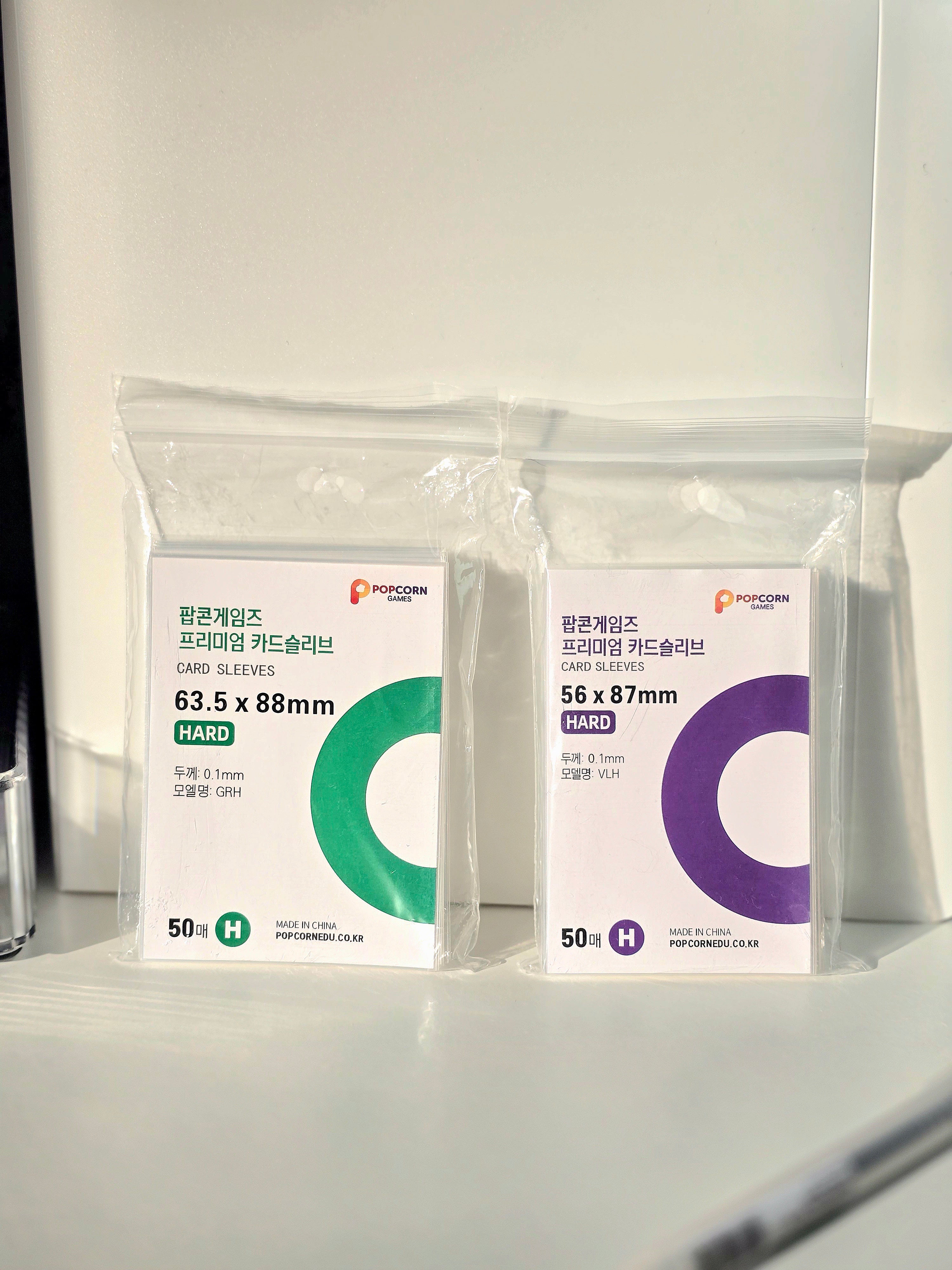 Transparente Hard Card Sleeves K-Pop Pokemon Sammlerkarten